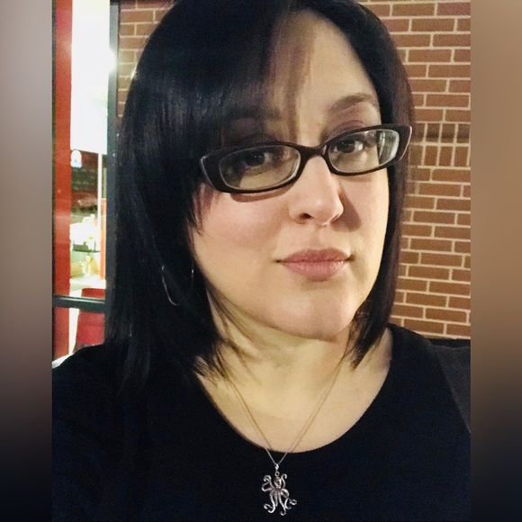 Meet your Posher, Dawn - Picture 7 of 14